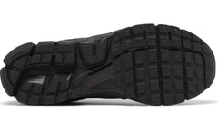 Nike Air Zoom Vomero 5 "تريبل بلاك"