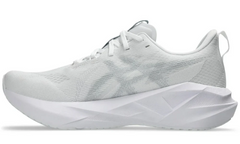 Asics Novablast 5 'White / Piedmont Grey'