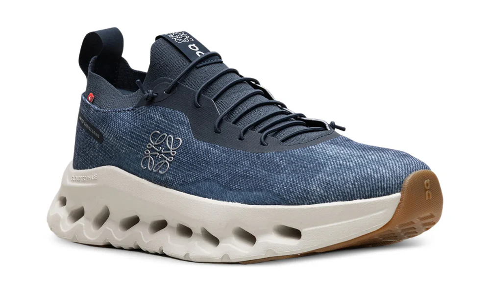 Loewe x On Running Cloudtilt "أزرق الدنيم"