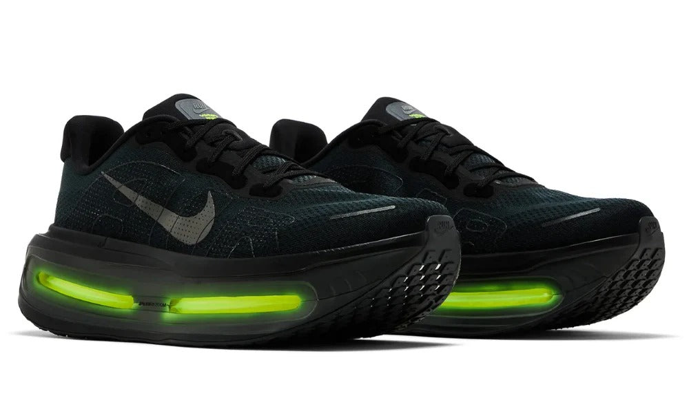Nike Vomero Premium "أسود فحمي"