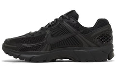 Nike Air Zoom Vomero 5 "تريبل بلاك"