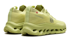 Loewe x Running Cloudtilt "ليموني"
