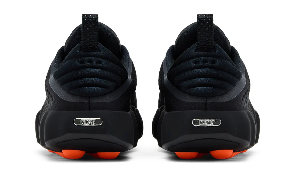 Nike Mind 002 "أسود قرمزي فاقع"