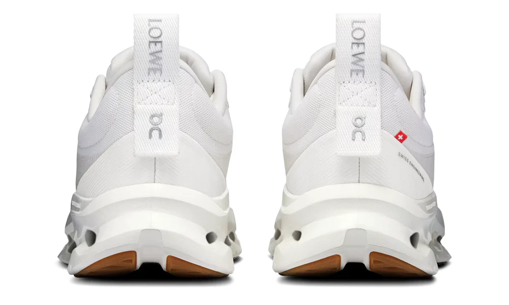 Loewe x Cloudtilt 2 "أبيض بالكامل"