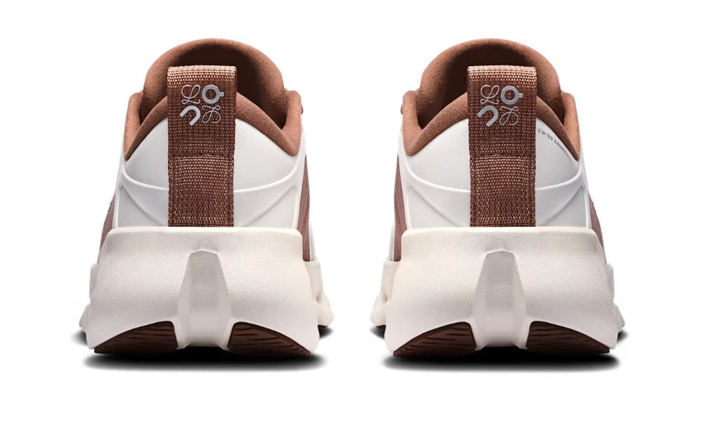 Loewe x On Running Cloudsolo "رمادي ترابي | أوف وايت