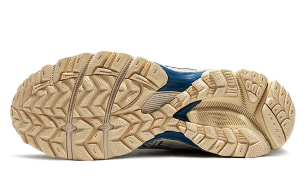 Asics Gel-Kahana 8 'بني أزرق'