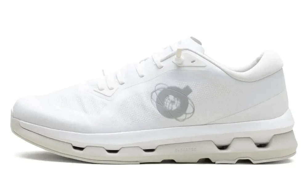 On Running x Kith Cloudzone "ثلج أبيض"