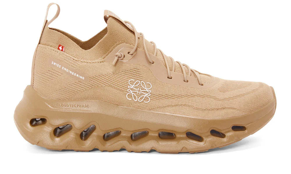 Loewe x On Cloudtilt "الرمل الداكن"