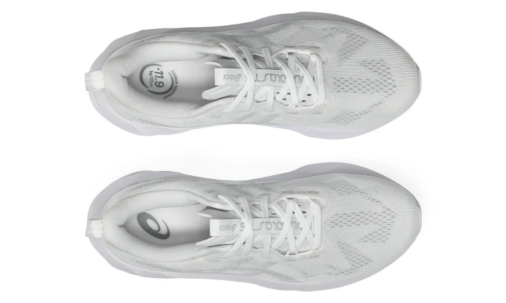 Asics Novablast 5 'White / Piedmont Grey'