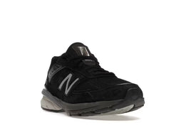 حذاء نيو بالانس 990v5 أسود